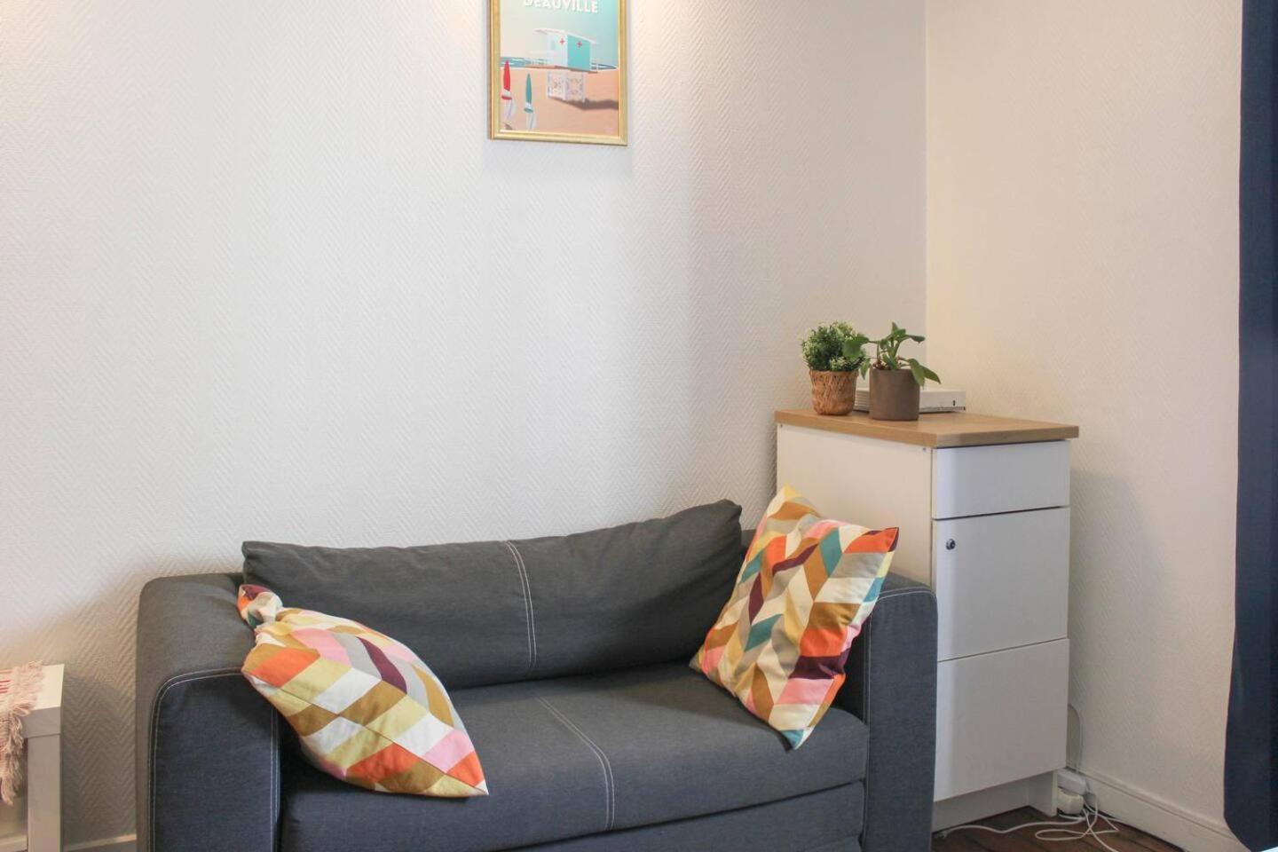 Cosy Proche Metro Apartment *